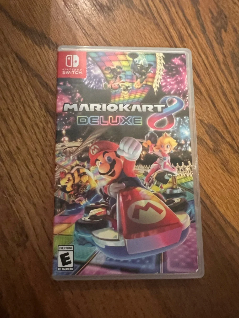 Mario Kart 8 Deluxe Nintendo Switch game with case mariokart